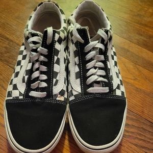 Checkerboard Van's platforms
